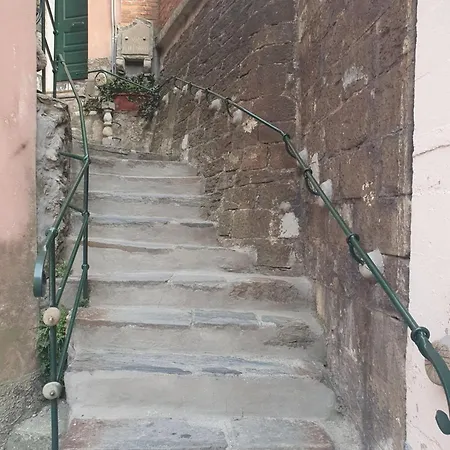 La Casa Di Mina Daire Vernazza